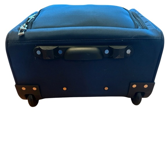 London Fog Travel Bag With 2 Rolling Wheels Dark Navy Blue 15x14x8 Inches - Picture 7 of 15